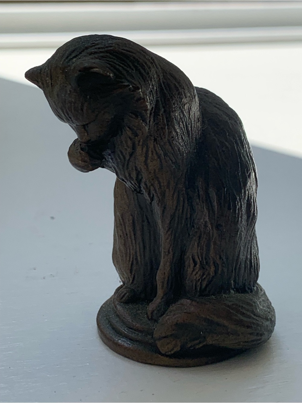 Vintage 1986 The Franklin Mint Curio Cabinet Cat Figurine Animalier Bronze Tone